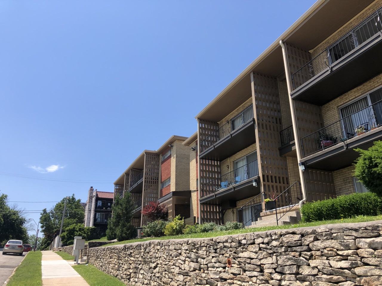 4944 Grand Ave #21 - Photo 2 of 16