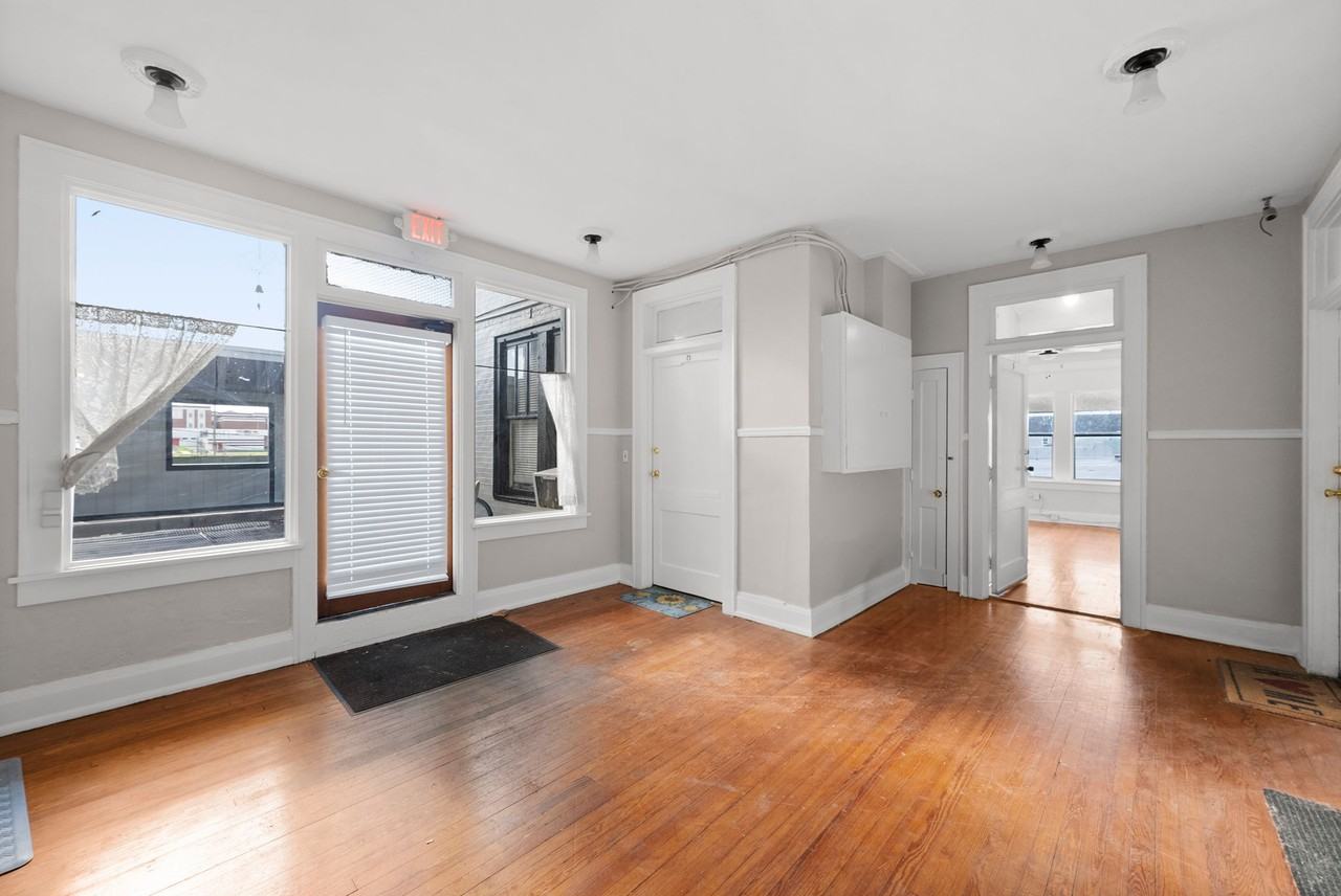 4713 N Florida Ave #E - Photo 2 of 8