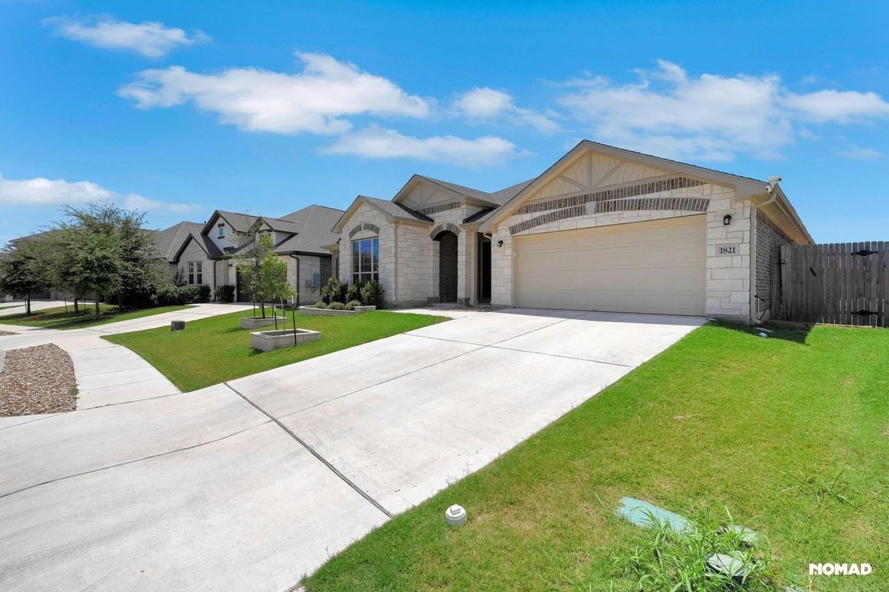 1821 Arapaho Mountain Pass - Photo 2 of 27