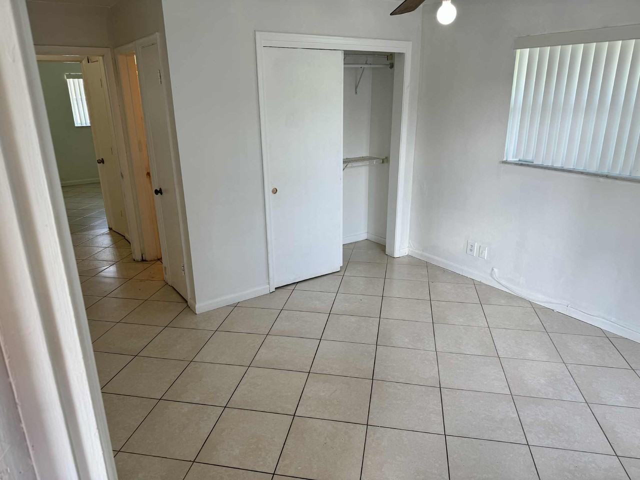 419 Sw 15th St #419 - Photo 6 of 11