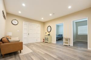 featured image of 702 Crenshaw Blvd