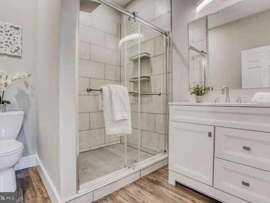 631 Savage St #1 - Photo 3 of 13