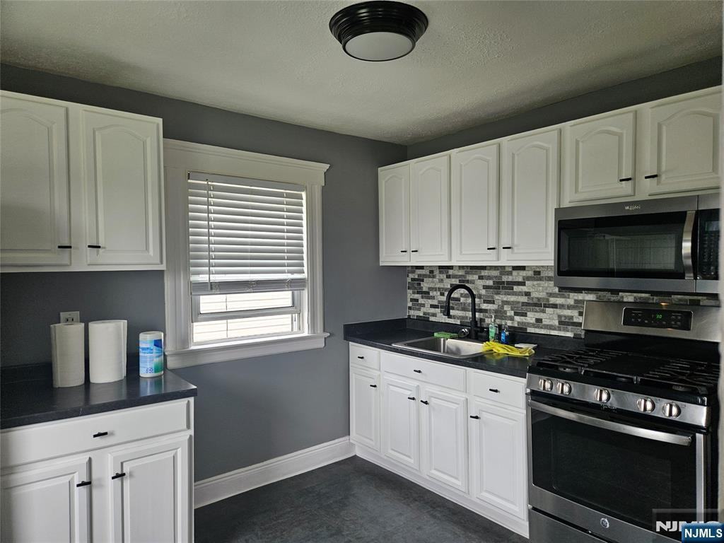 520 Schuyler Ave #2-2 - Photo 2 of 4