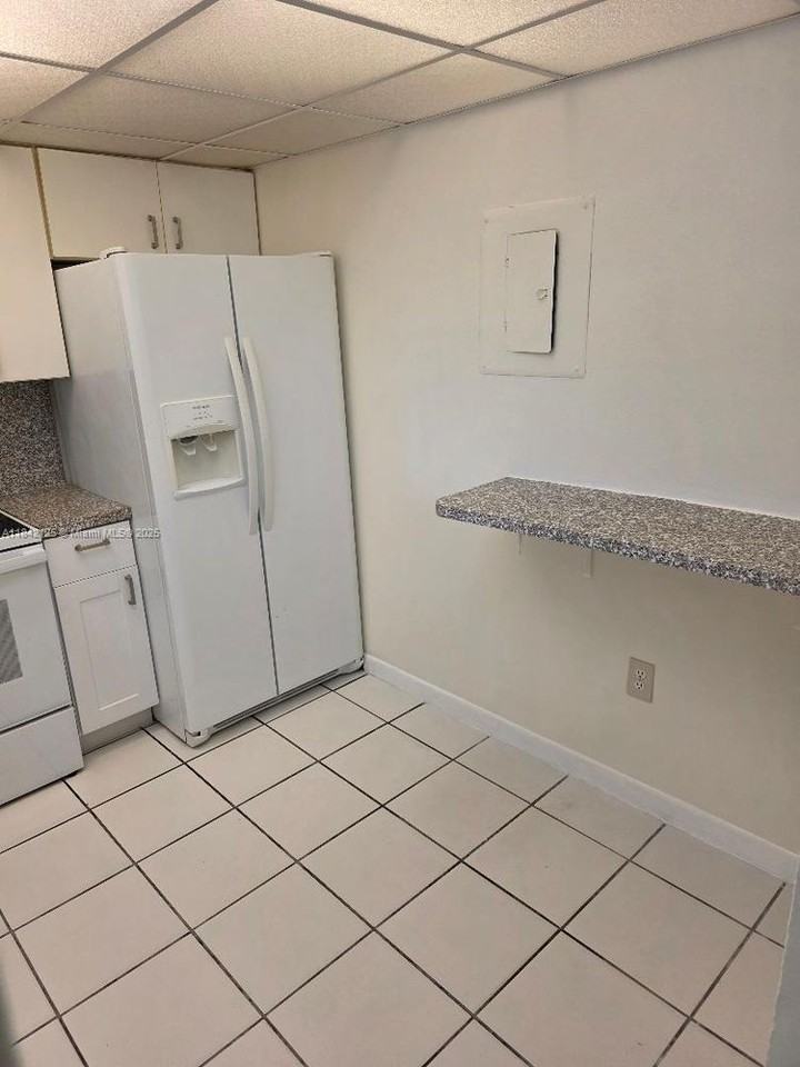 1121 Sw 105th Ave #322-322 - Photo 2 of 19
