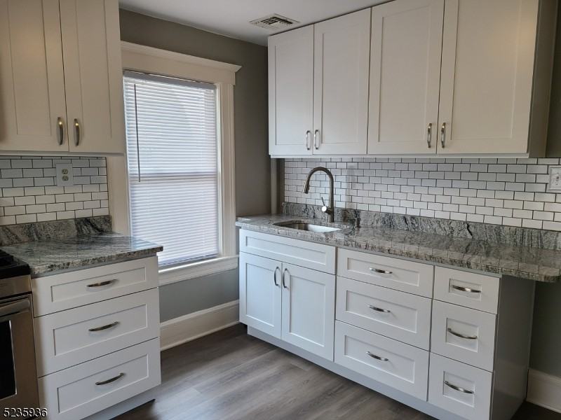 122 Somerset St #122 - Photo 3 of 22