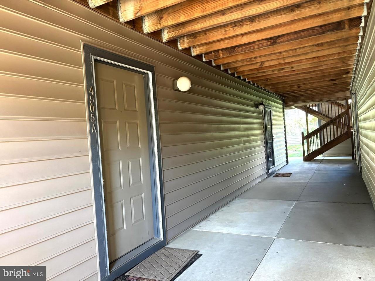 4905A Dunbarton Rd #4905 - Photo 3 of 21