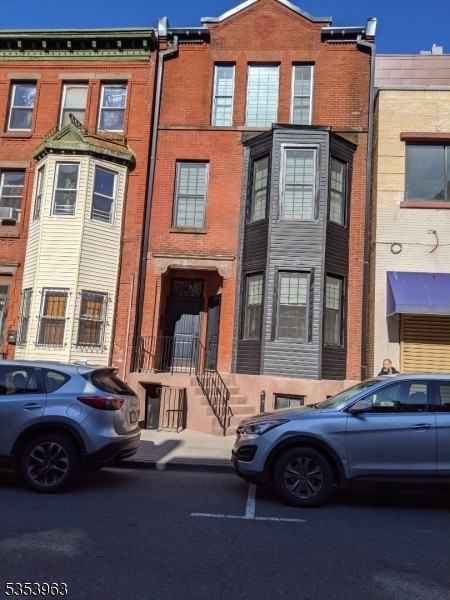5 Warren St #5 - Photo 2 of 13