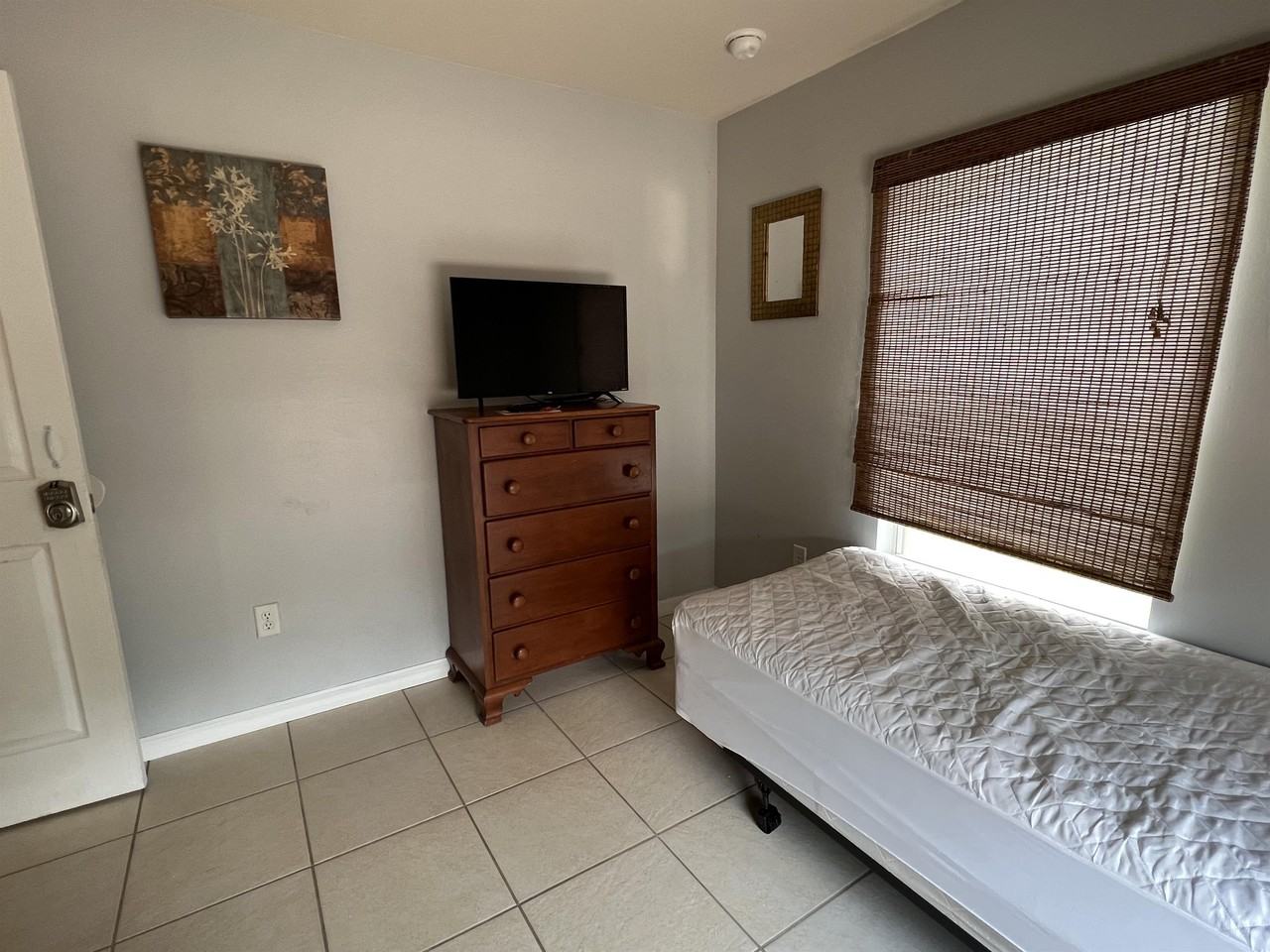 2925 Montclaire Ave Duplex - Photo 5 of 16