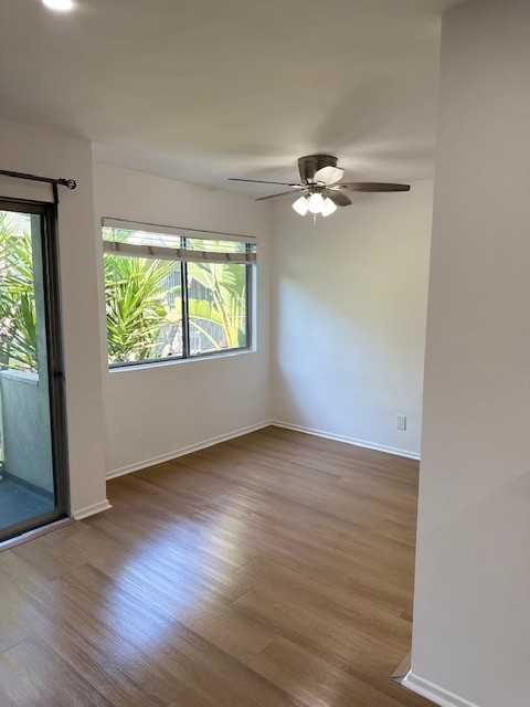 725 North Sycamore Avenue - Photo 3 of 12