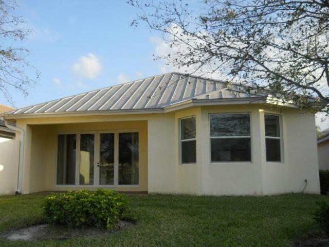 8715 Tally Ho Lane - Photo 2 of 5