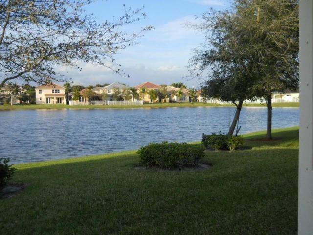8715 Tally Ho Lane - Photo 3 of 5