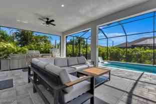 4615 Sw 18th Ave - Photo 1 of 1