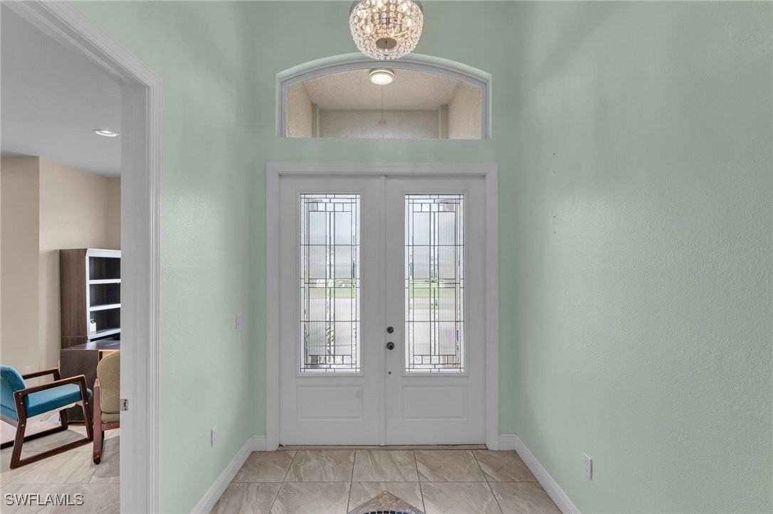 2416 Southeast 8th Avenue - Photo 4 of 25