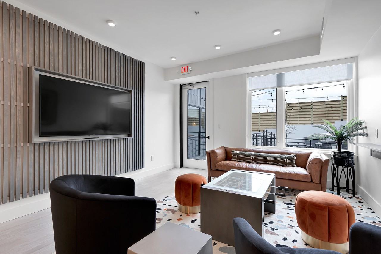 Viva at Capitol Hill - Photo 4 of 50