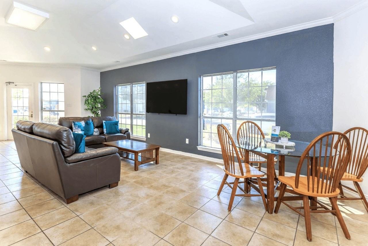 The Hayes Apartments - Photo 6 of 50