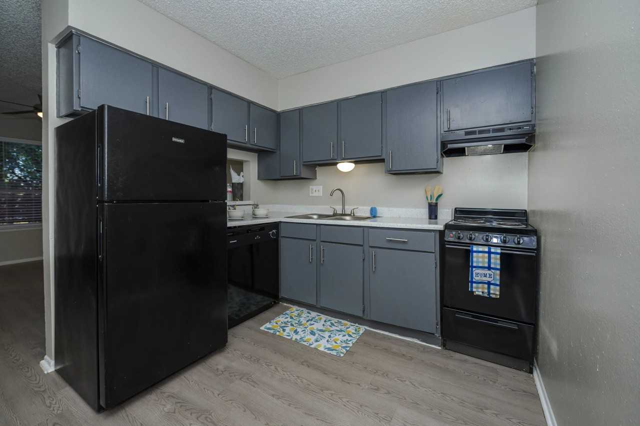 Chestnut Park - Photo 4 of 13