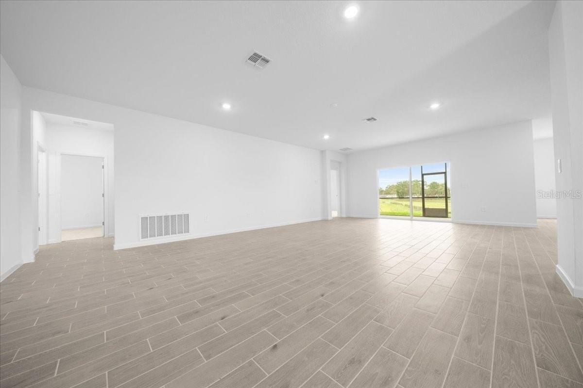 8885 Southwest 68th Terrace Road - Photo 3 of 39