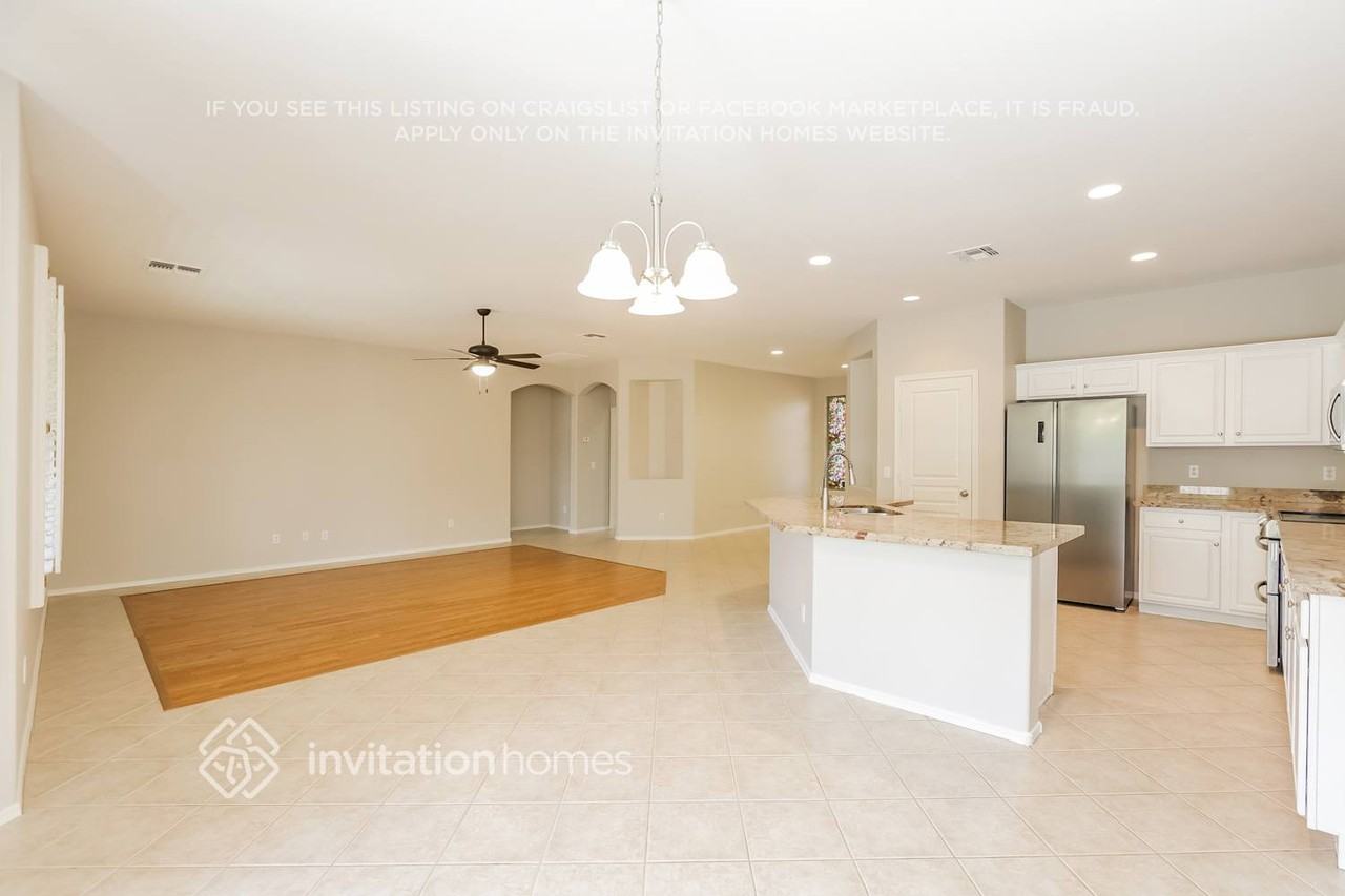 2419 W Park St - Photo 5 of 16