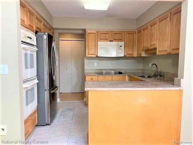 6298 Aspen Ridge Blvd #34 - Photo 5 of 15