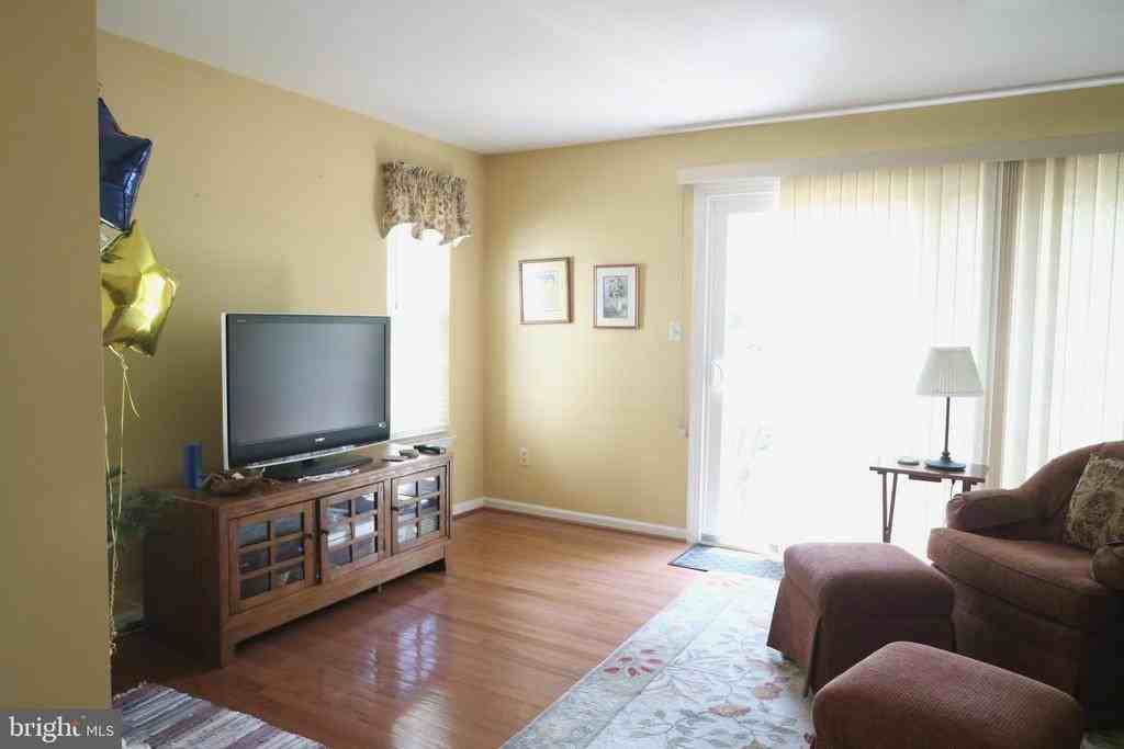 7807 Spruce Mill Dr ##700 - Photo 3 of 16