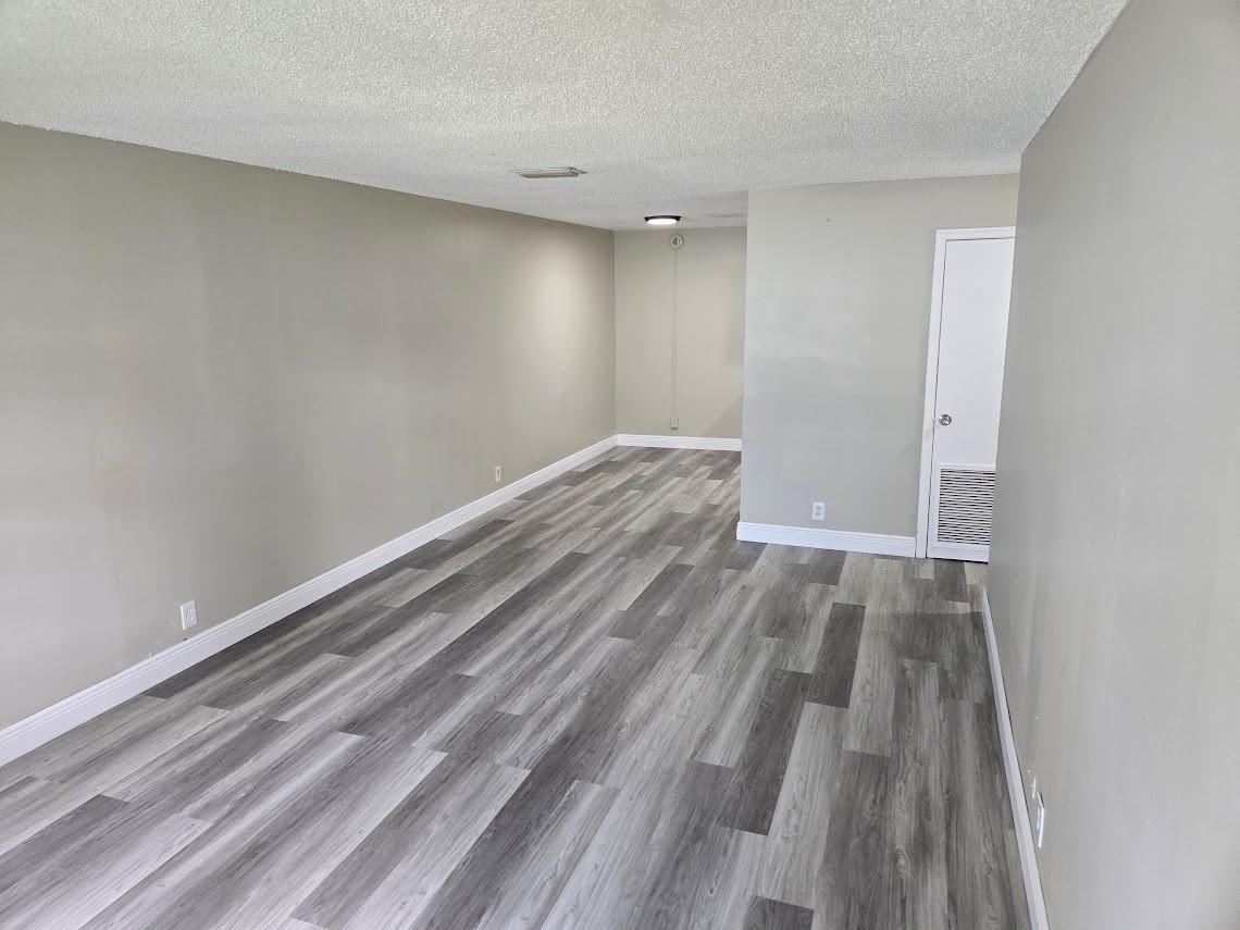 8601 Northwest 35th Street - Photo 4 of 13