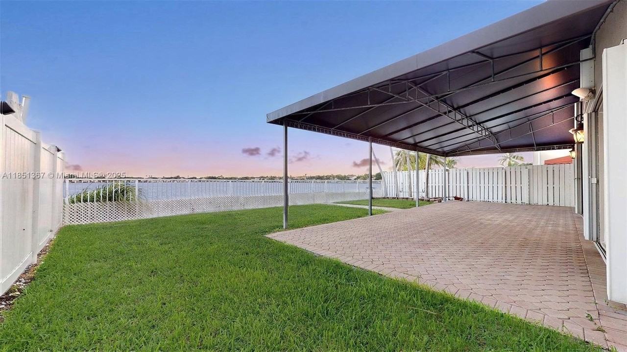 13524 Southwest 144th Terrace - Photo 7 of 50