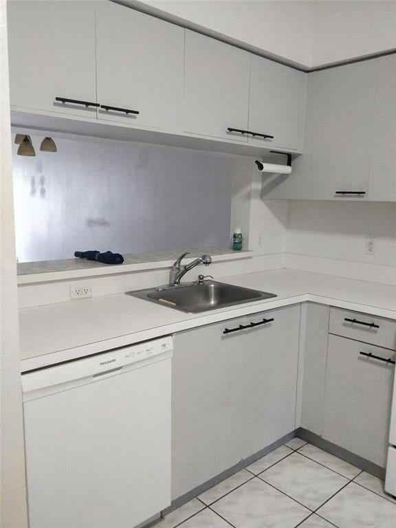 7913 Sanibel Dr - Photo 5 of 13