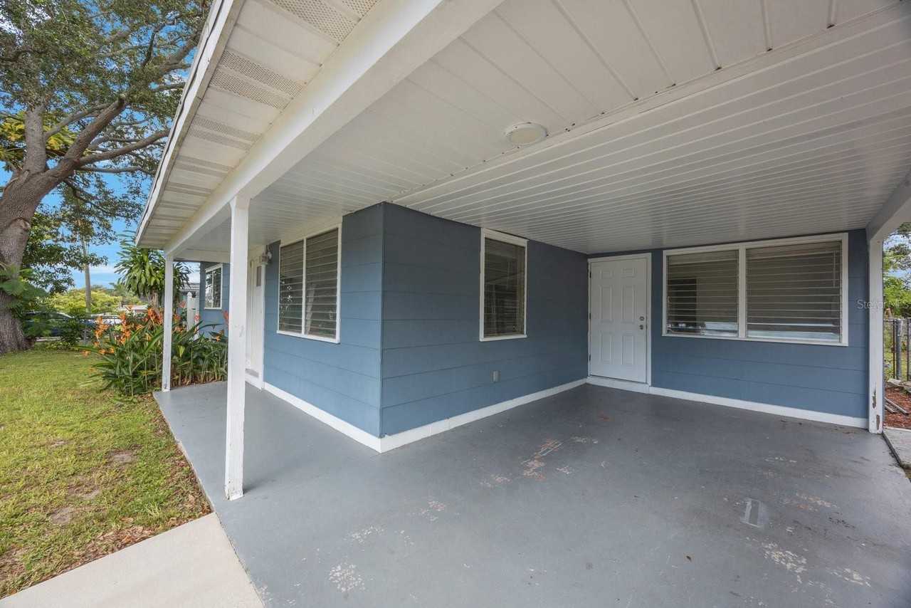 5481 #B 47th Ave N - Photo 3 of 23