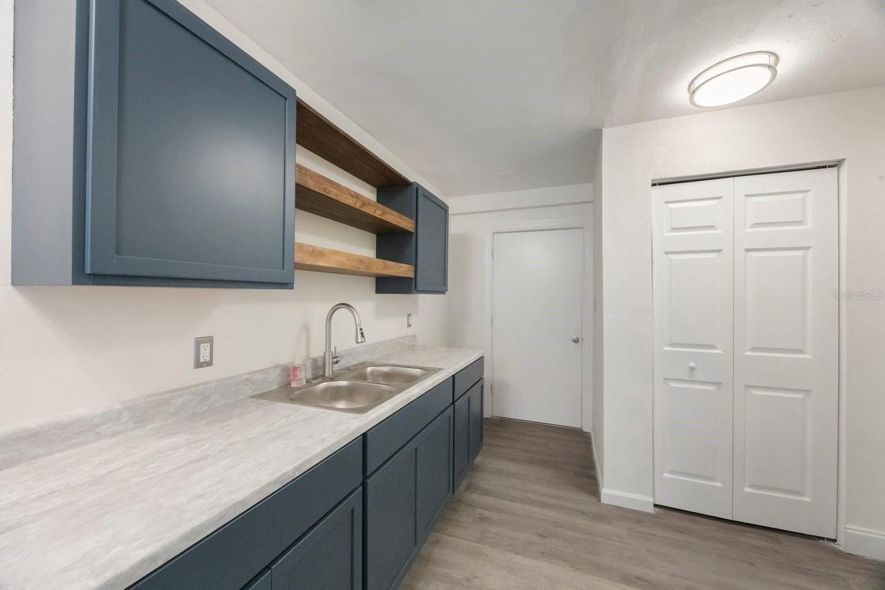 5481 #B 47th Ave N - Photo 4 of 23