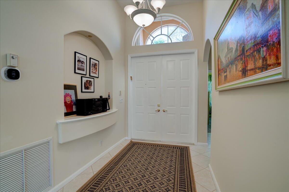 15323 Fiorenza Cir - Photo 7 of 43