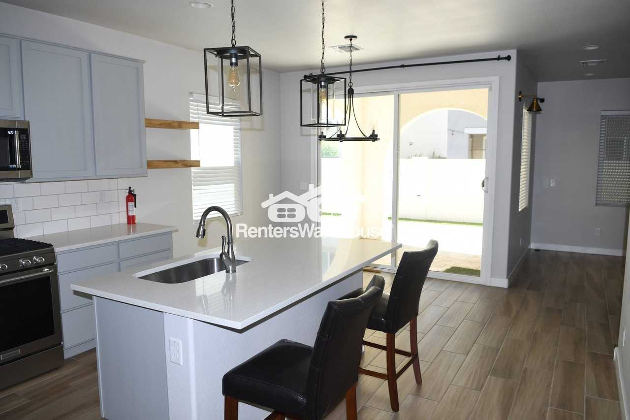 3717 E Cheery Lynn Rd - Photo 2 of 19