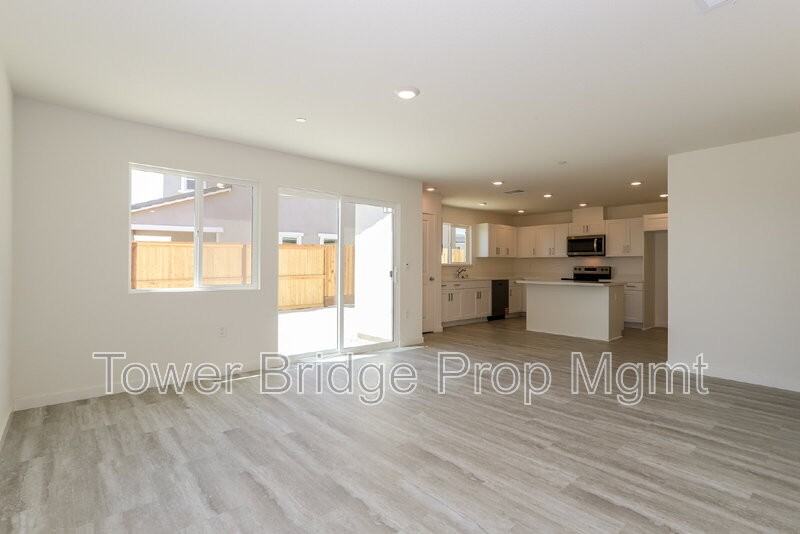 2033 Blue Star Dr - Photo 2 of 29