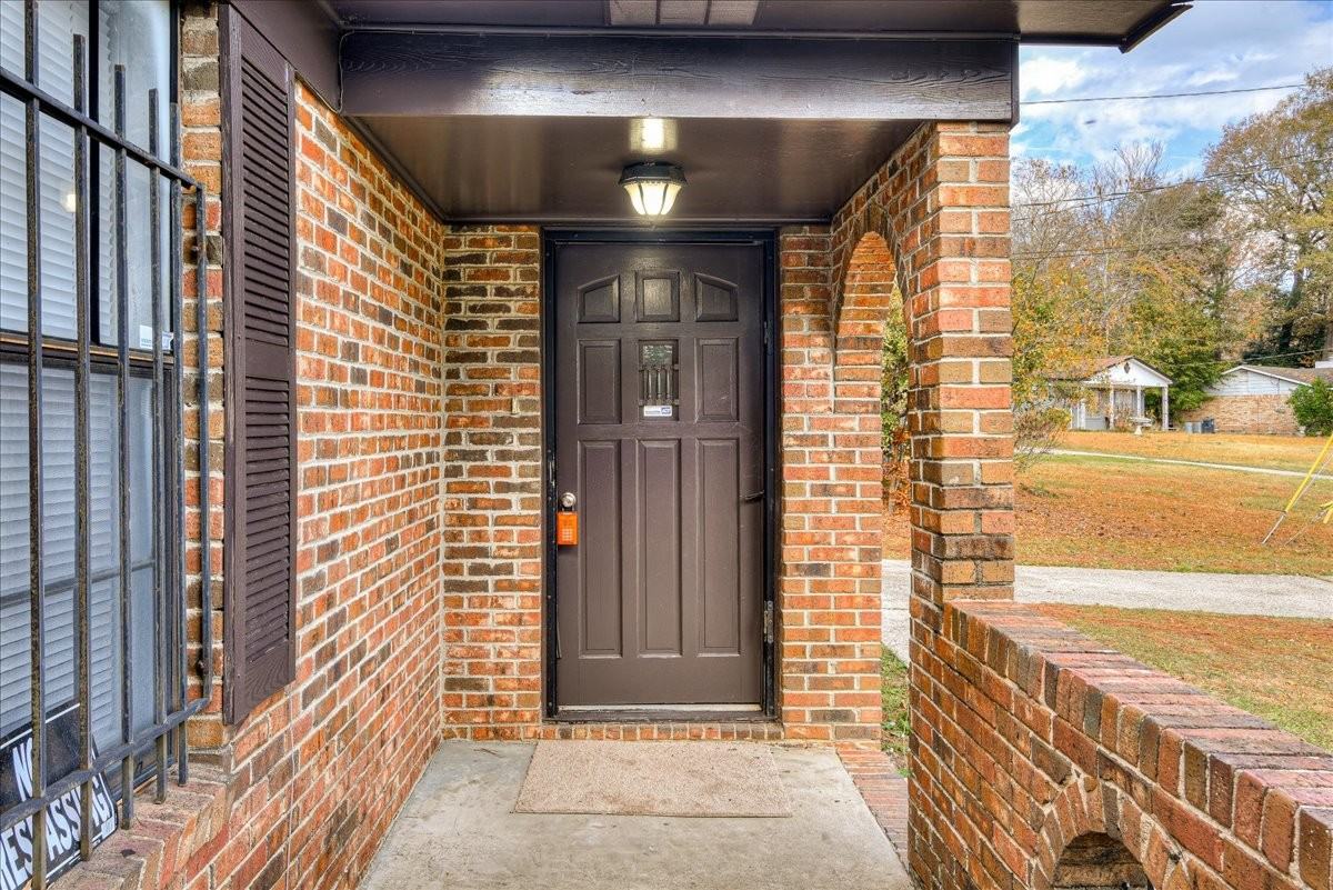 2365 Basswood Dr - Photo 3 of 25