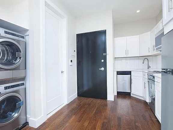 252 W 132nd St #6 - Photo 2 of 9