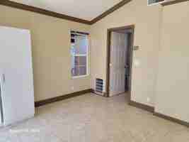 featured image of Tarragon Ave #002