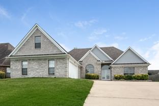 1573 Golden Oaks Loop N - Photo 1 of 1