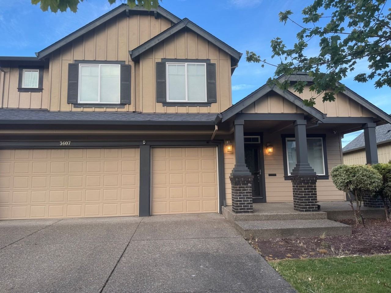 3607 Hoodview Dr - Photo 2 of 30