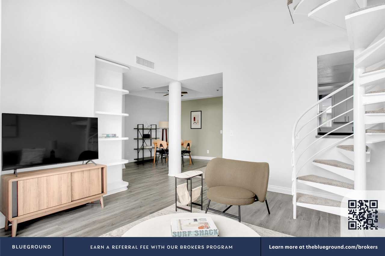 4532 Murietta Ave #779 - Photo 4 of 32