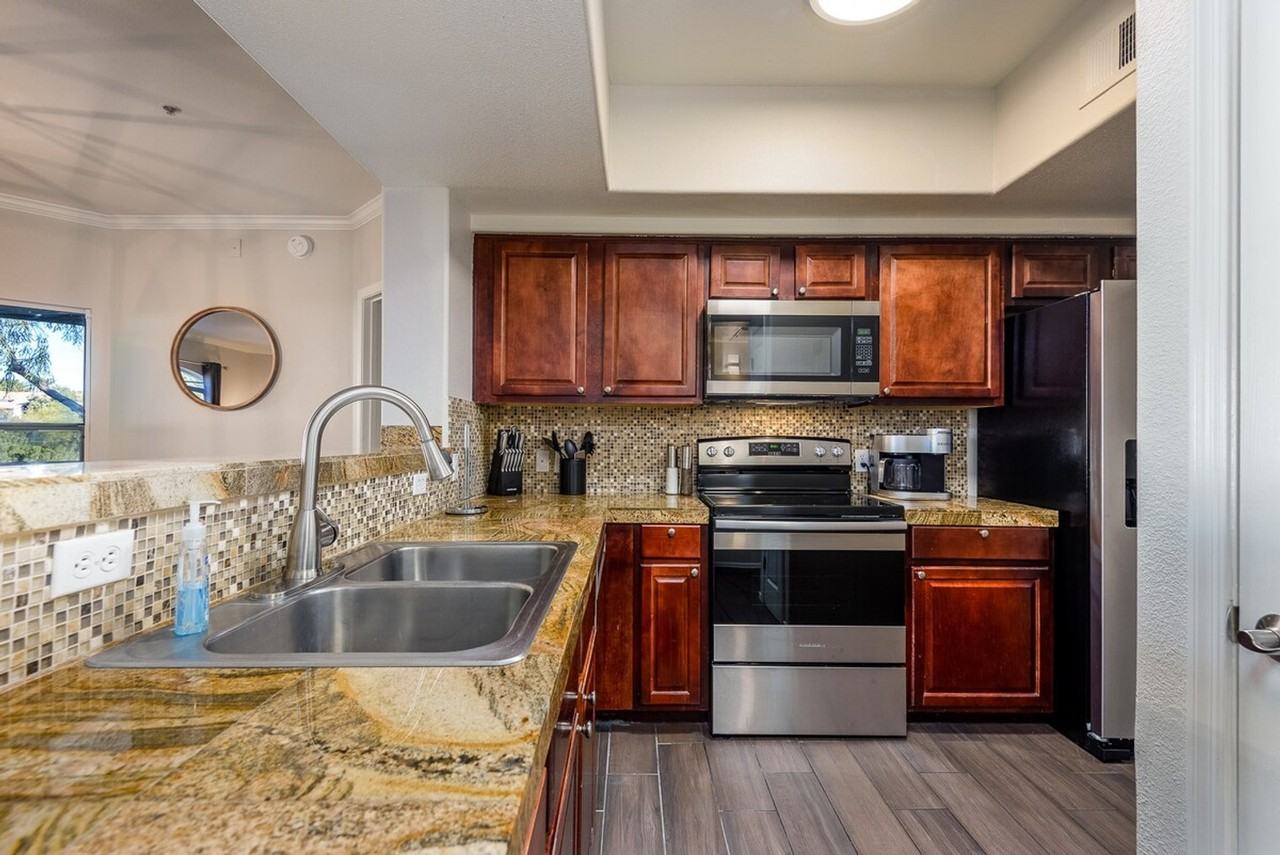 15095 N Thompson Peak Pkwy #1255463P - Photo 7 of 21