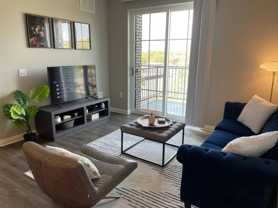 443 W Rich St - Photo 1 of 1