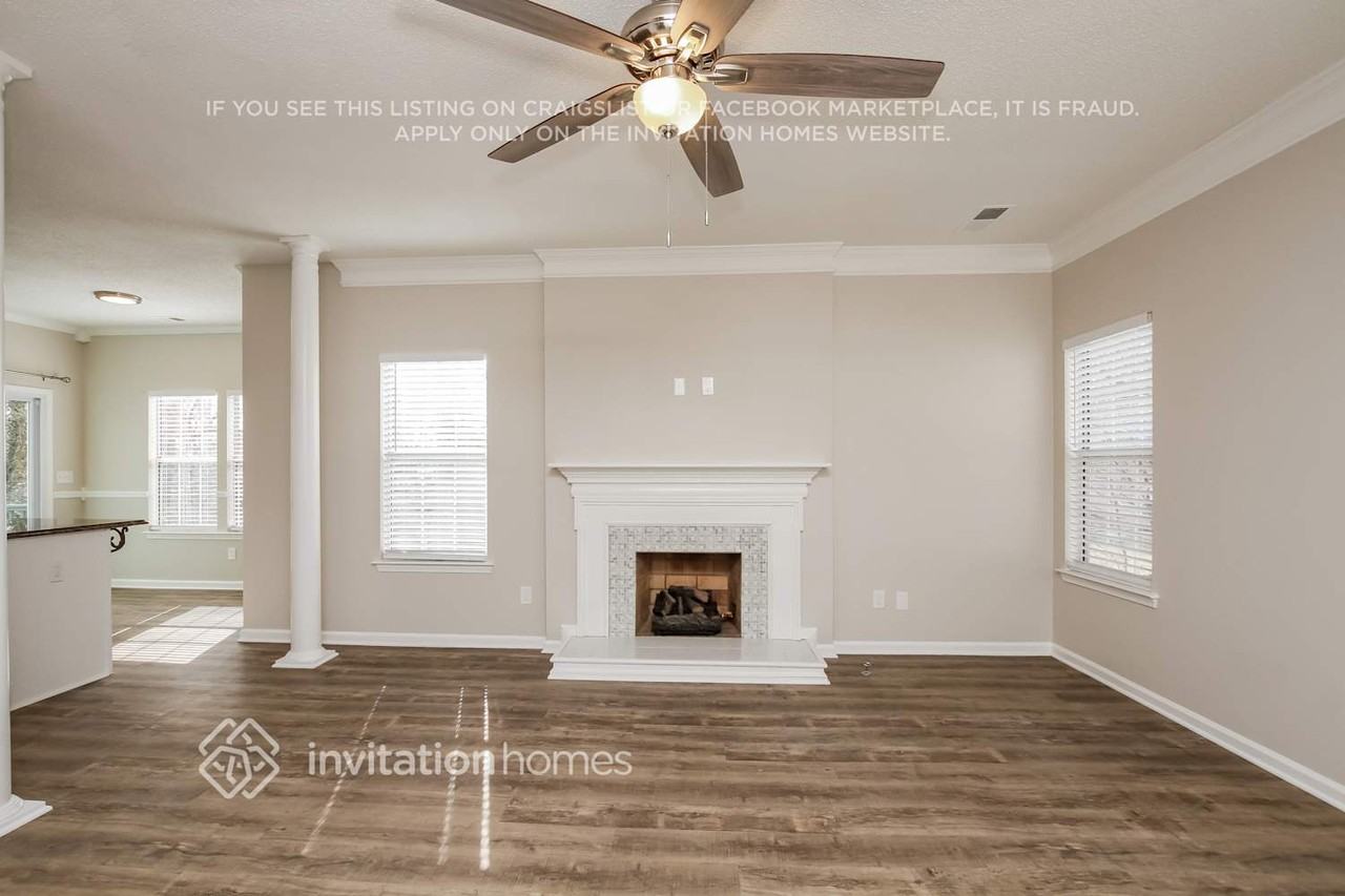108 Blackberry Ln - Photo 3 of 16