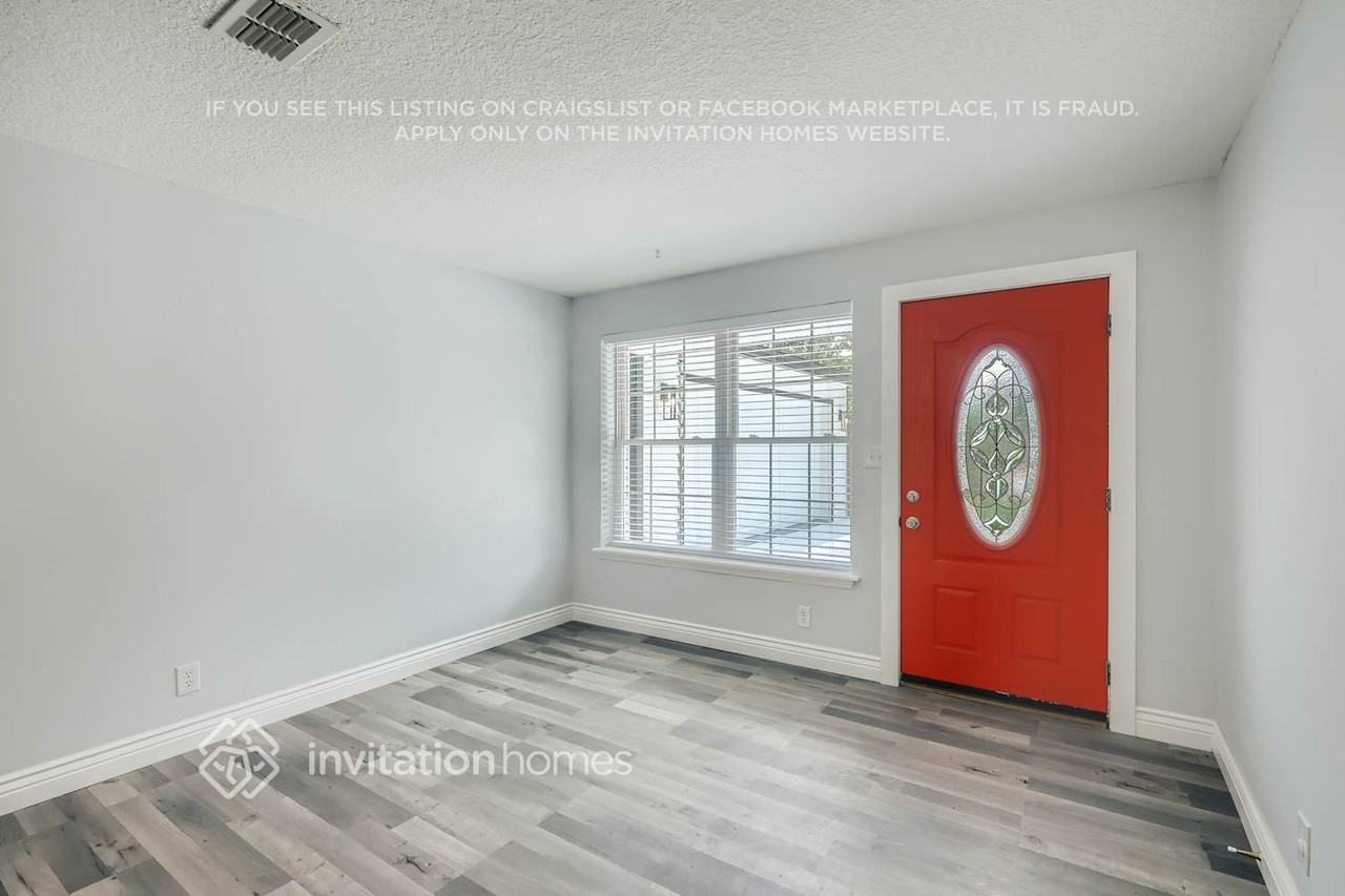 7912 Argentine Dr W - Photo 4 of 28