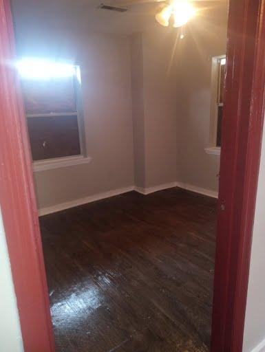 1972 Comstock Ave - Photo 2 of 9