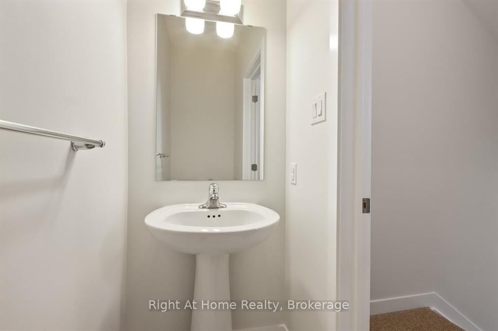 Ventoux Avenue & Lourmarin Private - Photo 2 of 18