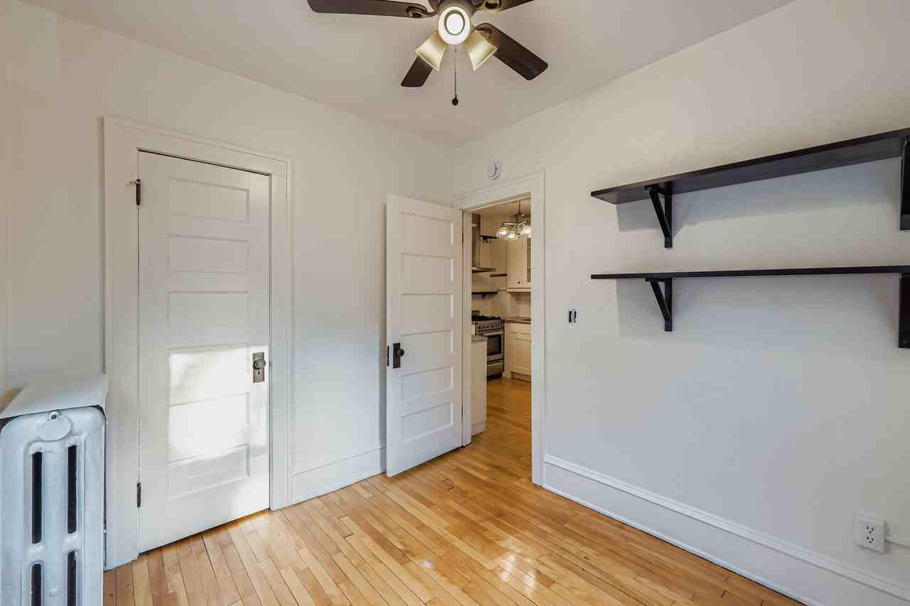 1907 11th Ave S #4 - Photo 3 of 29