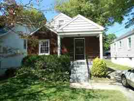 2325 Hawthorne Ave - Photo 1 of 1