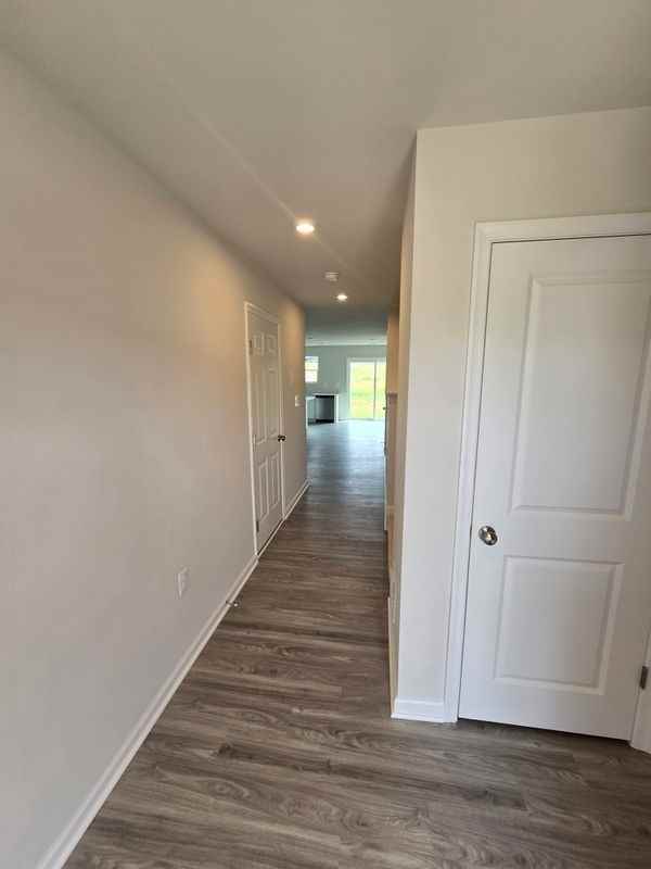 204 Olympus Rd - Photo 3 of 49