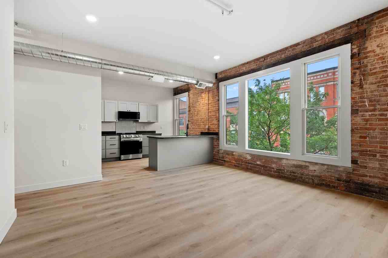 Coney Island Lofts - Photo 6 of 41