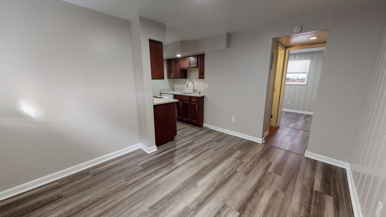 60-76 W. 8th Avenue - Photo 3 of 11