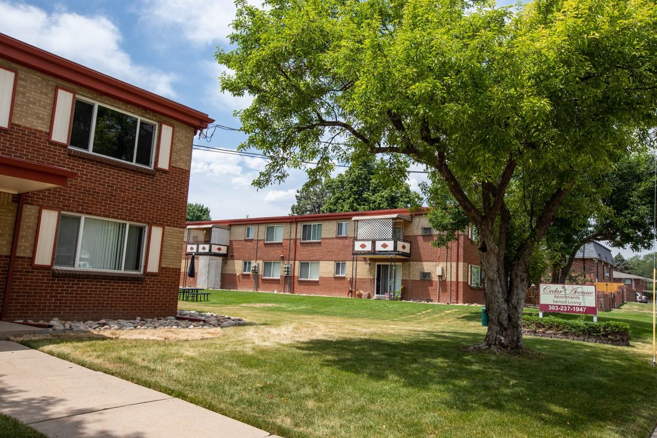 Cedar Ave - Photo 2 of 3